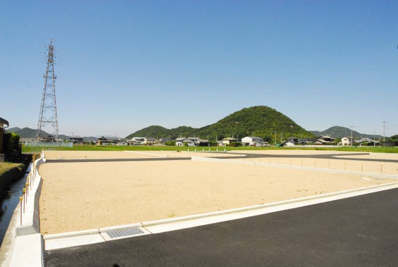 さぬき市寒川町石田東 寒川中央団地5号地の外観写真