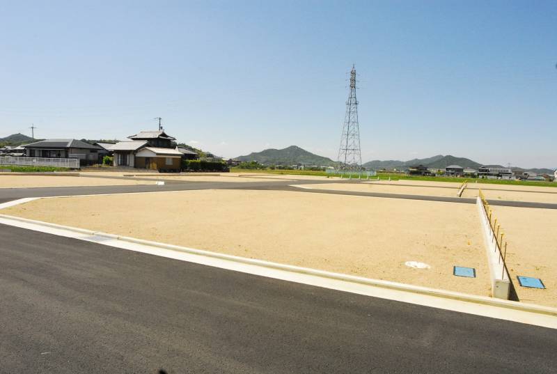 さぬき市寒川町石田東 寒川中央団地11号地の外観写真