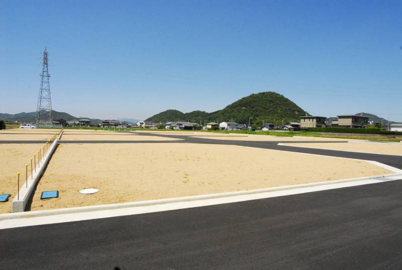 さぬき市寒川町石田東 寒川中央団地14号地の外観写真