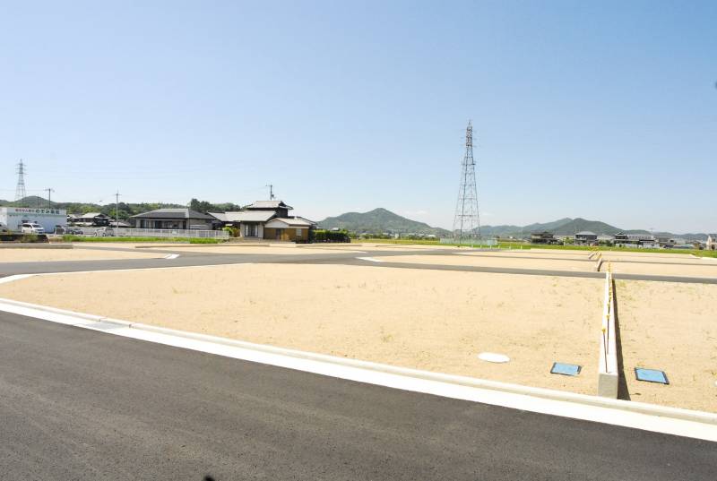 さぬき市寒川町石田東 寒川中央団地15号地の外観写真