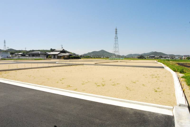 さぬき市寒川町石田東 寒川中央団地16号地の外観写真