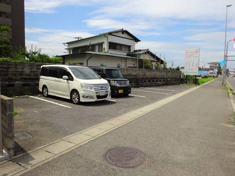 奥田パーキング の外観写真