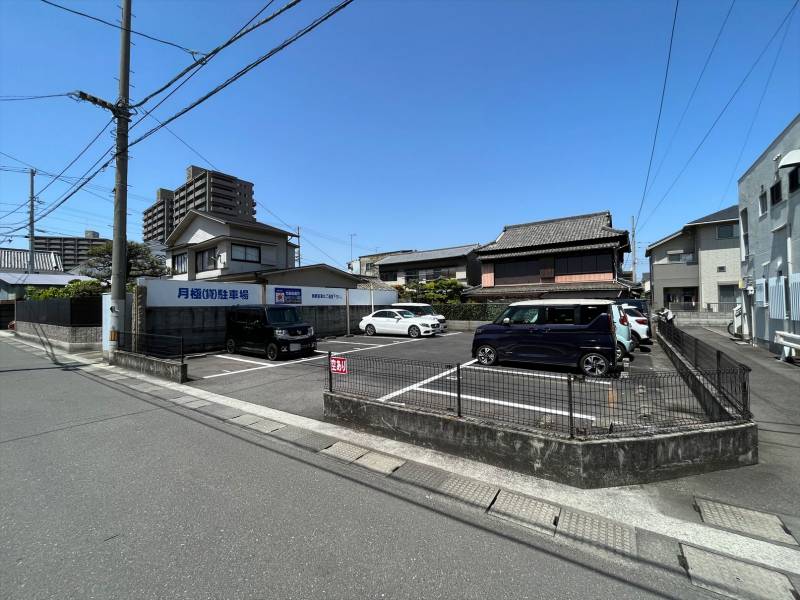 元町駐車場 8番の外観写真