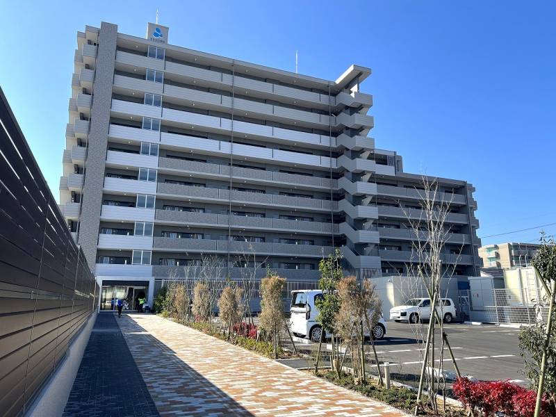 アルファスマート太田 3階の外観写真