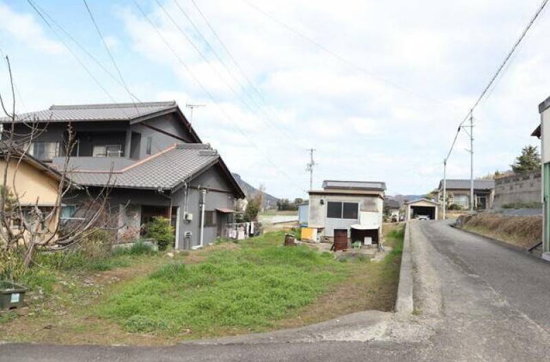 高松市新田町甲 の外観写真