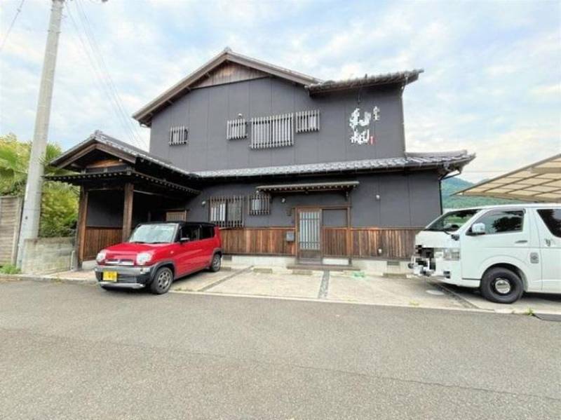 松山市小川 一戸建 の外観写真