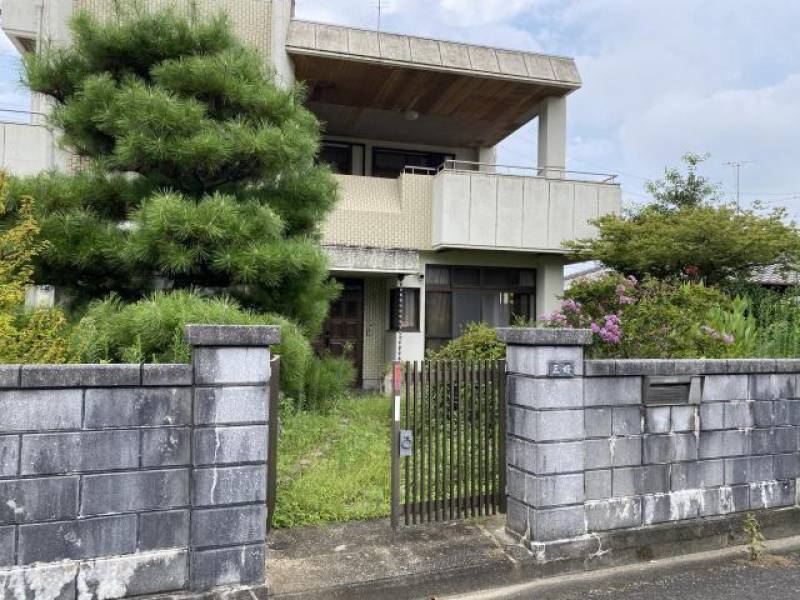 四国中央市中曽根町 一戸建 の外観写真