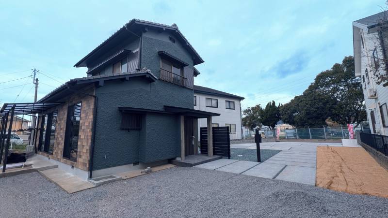 松山市北梅本町 一戸建 の外観写真