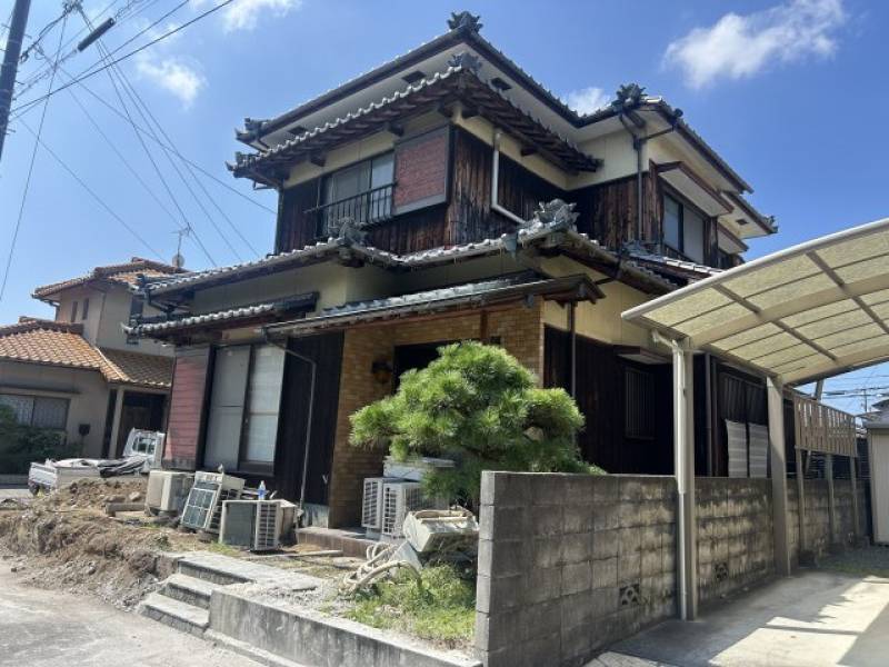 松山市西長戸町 一戸建 の外観写真