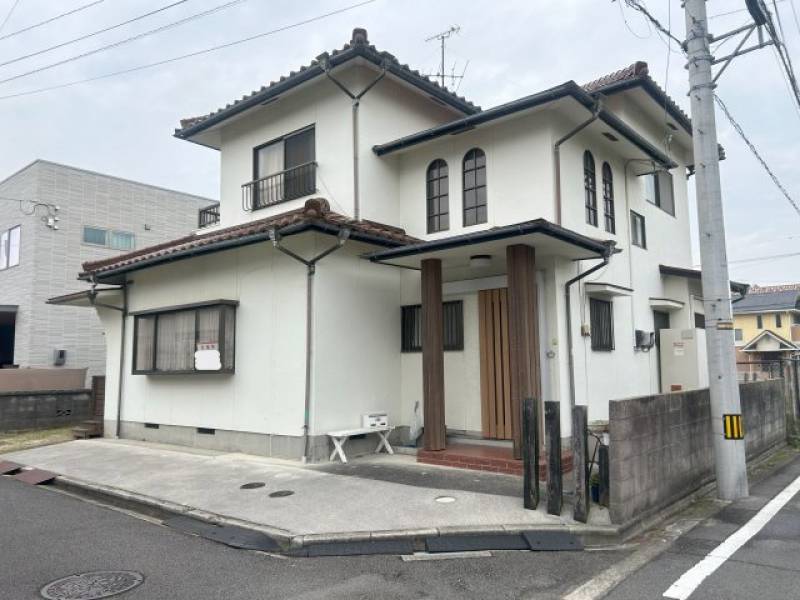 松山市西長戸町 一戸建 の外観写真