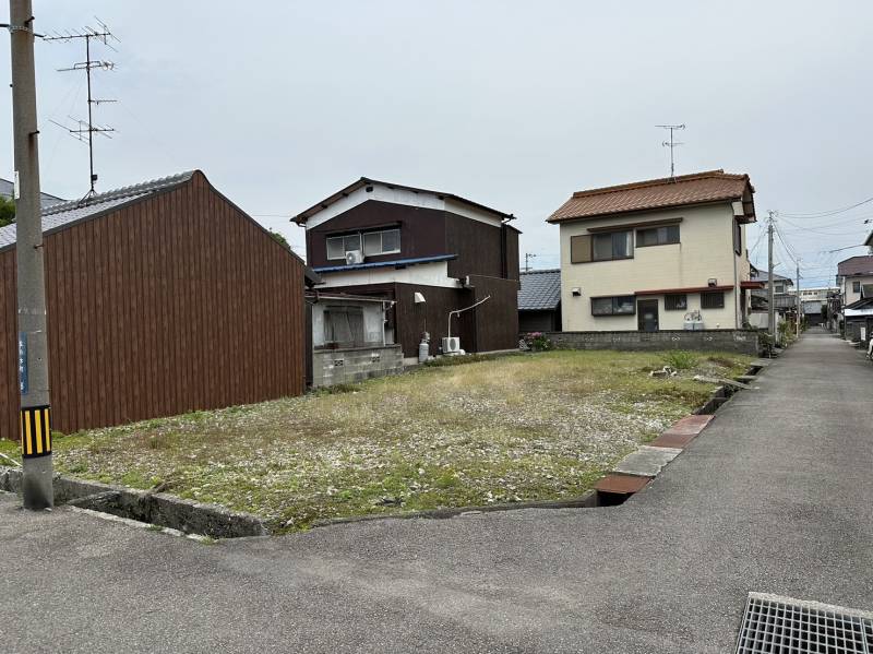 新居浜市松の木町  の外観写真