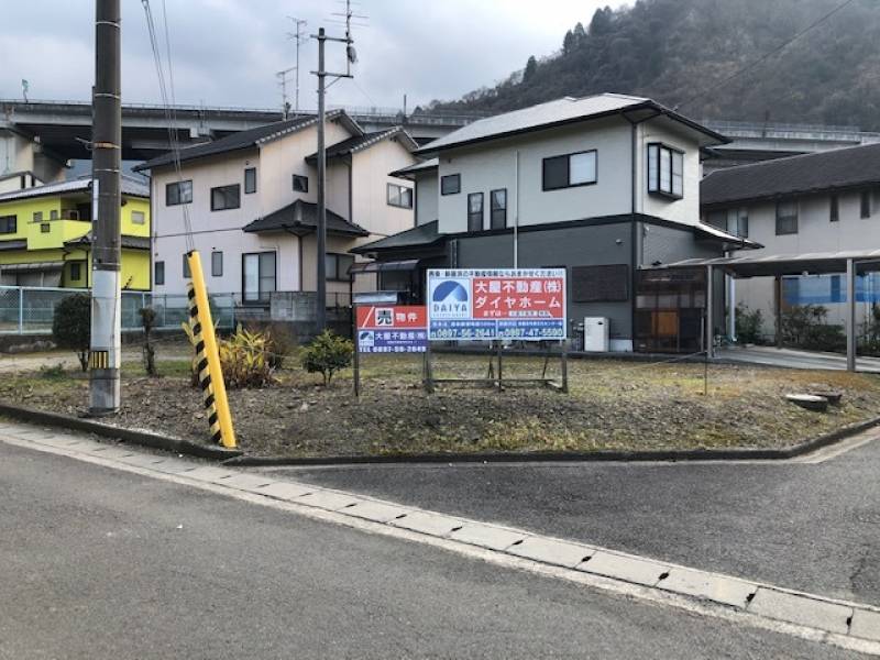 西条市飯岡  の外観写真