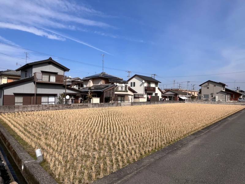 西条市小松町新屋敷  の外観写真