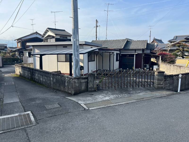 西条市小松町新屋敷  の外観写真