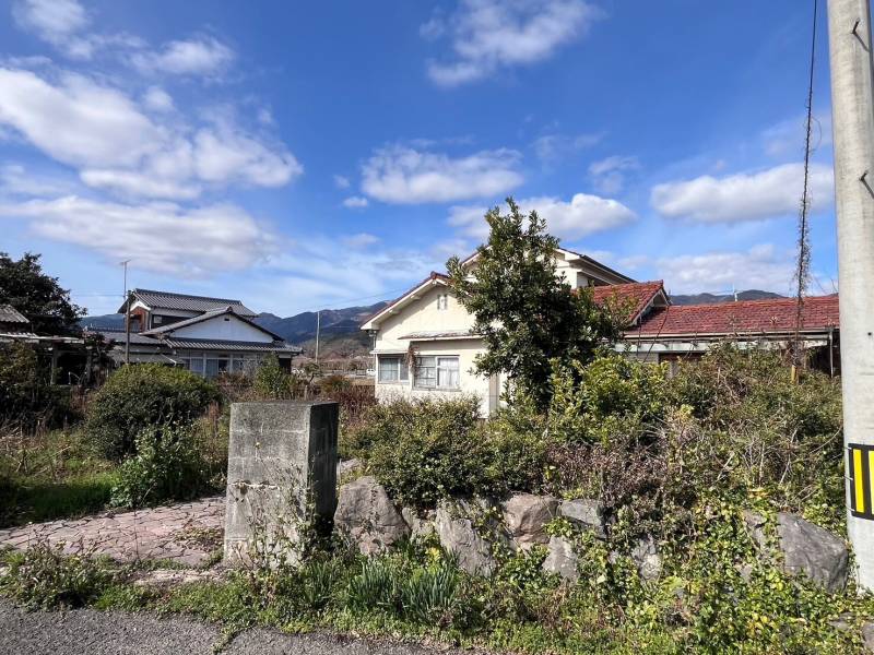 西条市丹原町長野  の外観写真