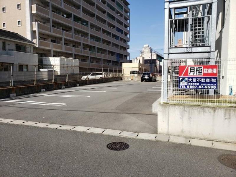 泉宮町甲1103-7　駐車場 3の外観写真