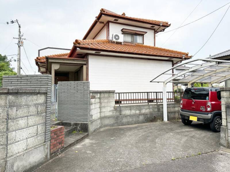 新居浜市西連寺町 一戸建 の外観写真