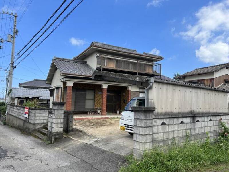 新居浜市中村 一戸建 の外観写真