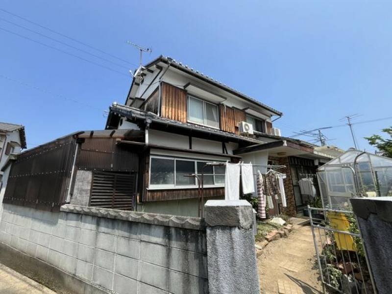 新居浜市垣生 一戸建 の外観写真