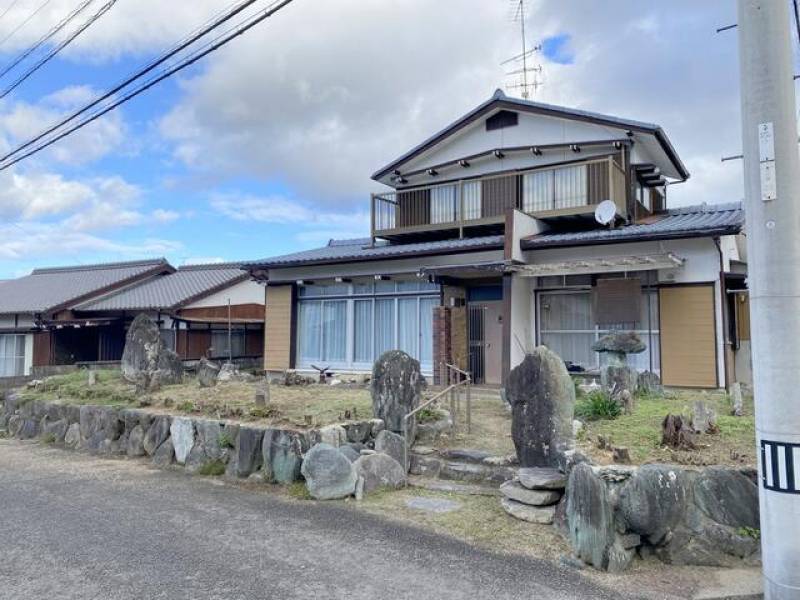 新居浜市船木  の外観写真