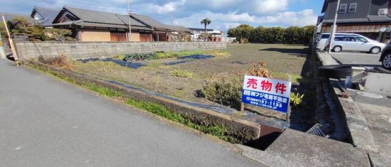 新居浜市郷  の外観写真