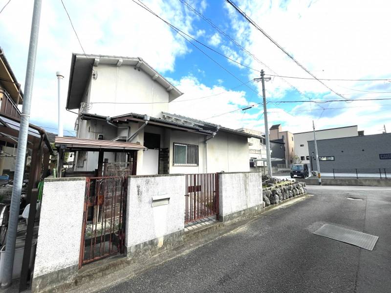 松山市畑寺 一戸建 の外観写真