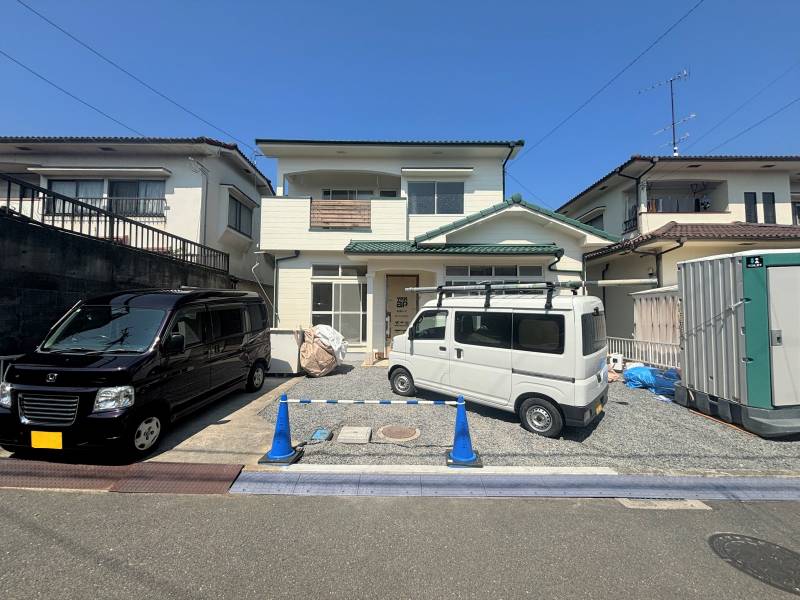 松山市鹿峰 一戸建 の外観写真