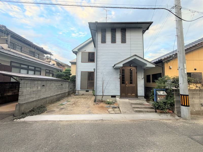 松山市南江戸 一戸建 の外観写真