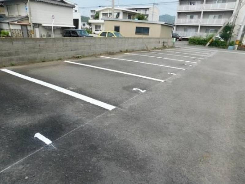 星川裕章駐車場　川之江の賃貸駐車場 12の外観写真