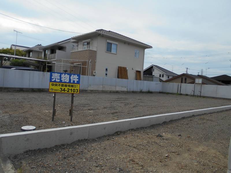 新居浜市上原 新居浜市上原三丁目2号地の外観写真