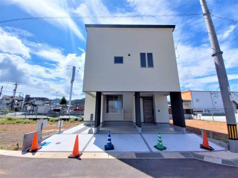 高知市鴨部 一戸建 の外観写真