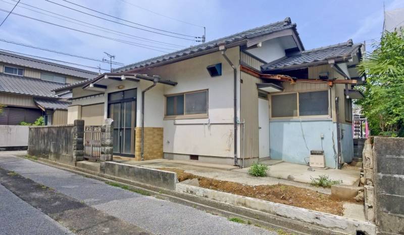 土佐市高岡町乙 一戸建 の外観写真