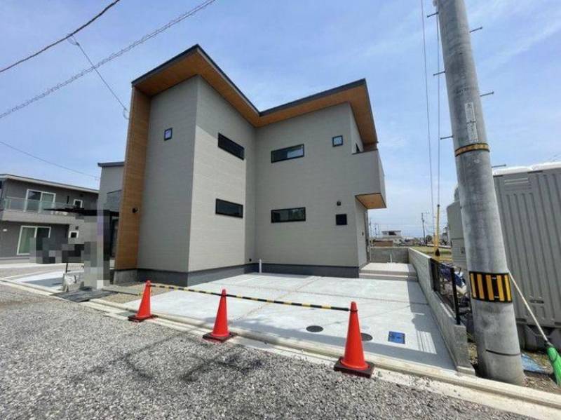 松山市今在家 一戸建 の外観写真