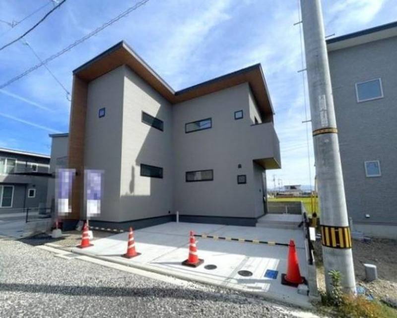 松山市今在家 一戸建 の外観写真