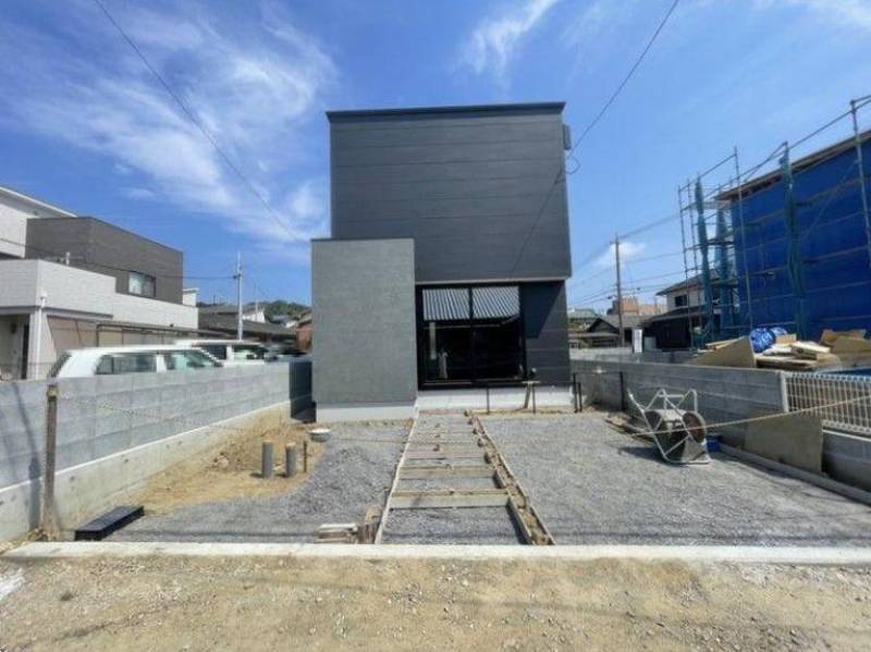 松山市南吉田町 一戸建 の外観写真