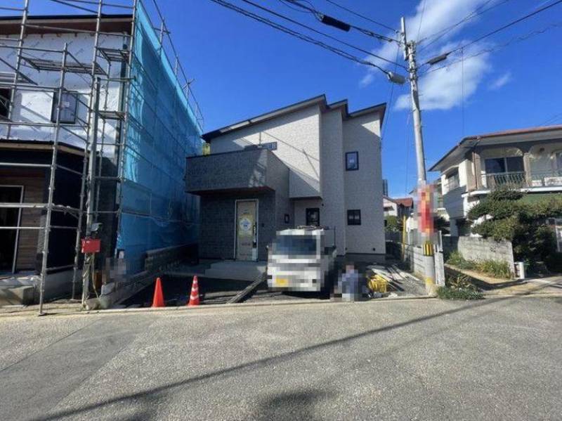 松山市港山町 一戸建 の外観写真