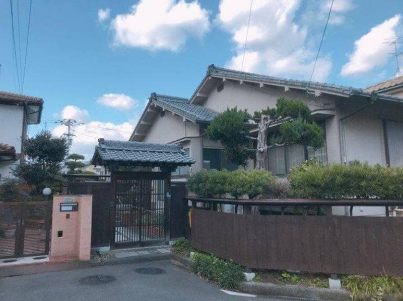 松山市畑寺 一戸建 の外観写真