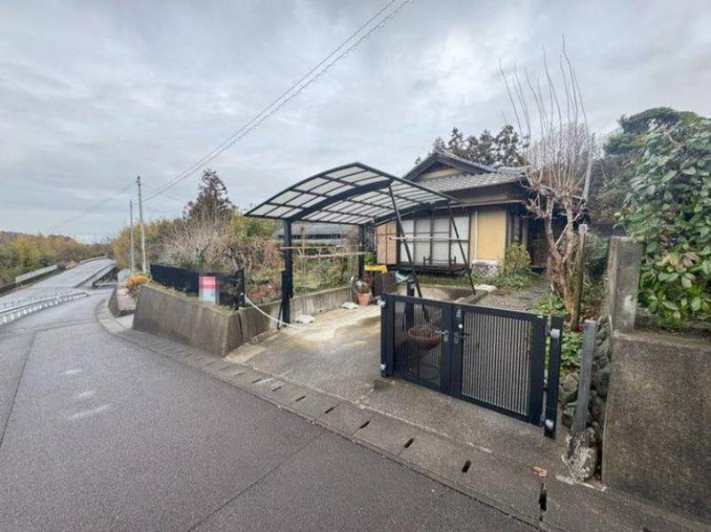 松山市窪野町 一戸建 の外観写真