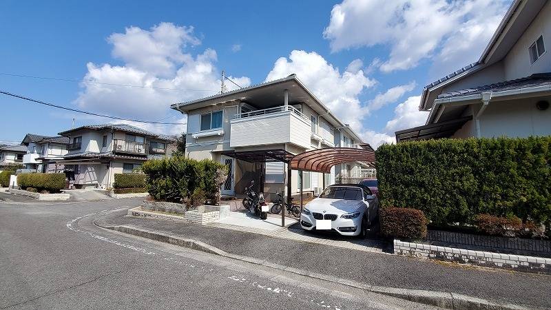 松山市湯の山 一戸建 の外観写真