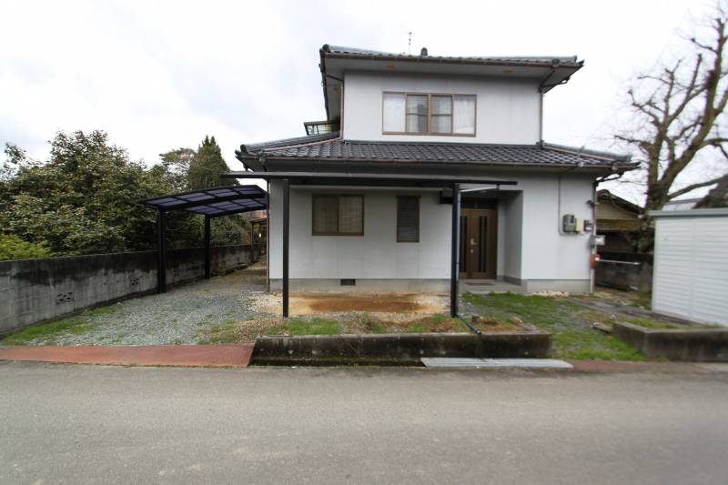 伊予郡砥部町五本松 一戸建 砥部町五本松中古戸建の外観写真