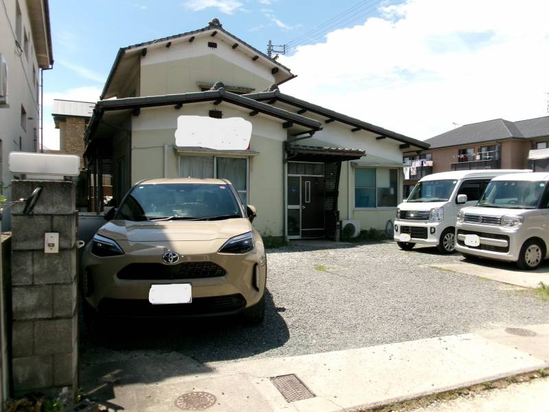 松山市居相 の外観写真