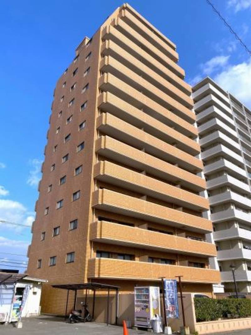 ライオンズマンション松山問屋町 の外観写真