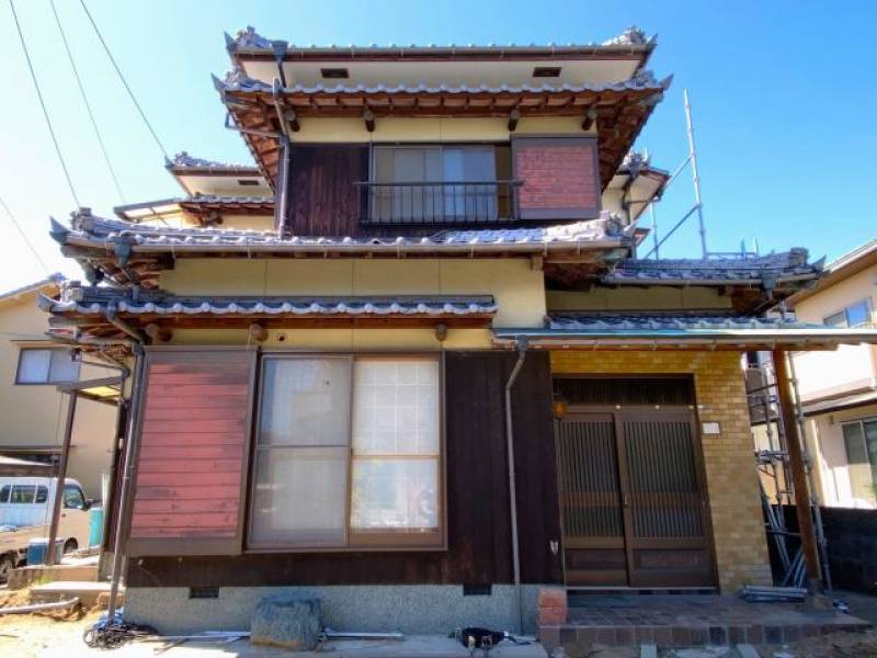 松山市西長戸町 一戸建 の外観写真