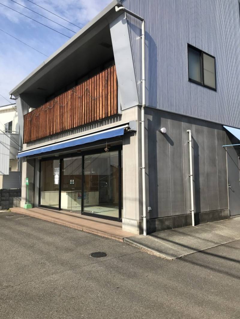 松山市水泥町 一戸建 店舗付き住宅の外観写真