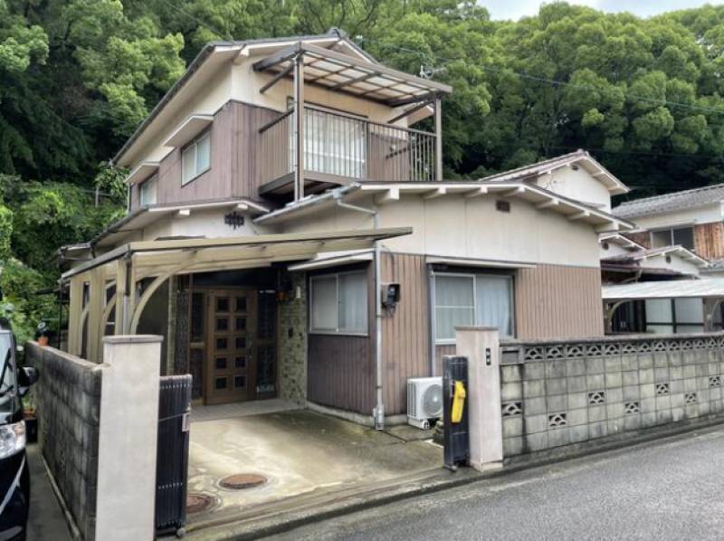 松山市高岡町 一戸建 の外観写真