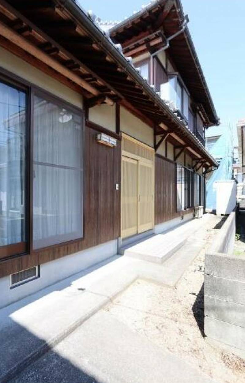 松山市保免西 一戸建 の外観写真