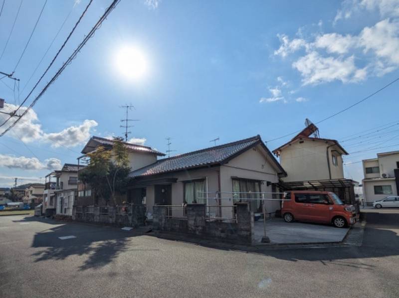 松山市福角町 一戸建 の外観写真