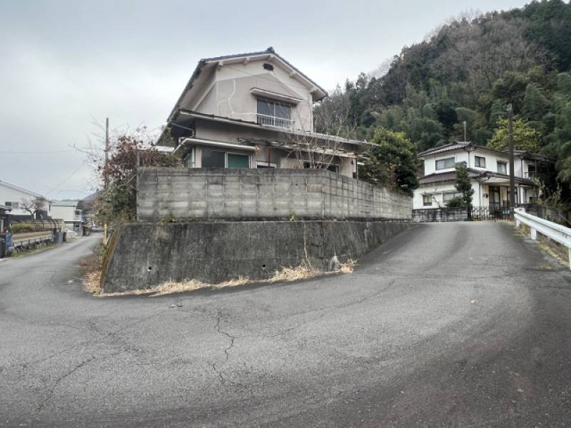 伊予郡砥部町川井  の外観写真