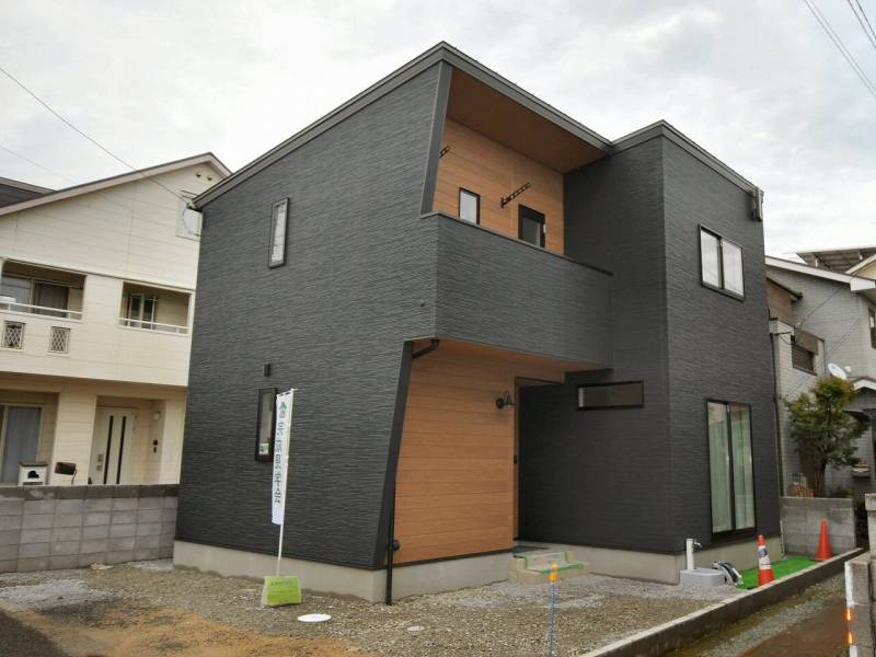 松山市東垣生町 一戸建 の外観写真