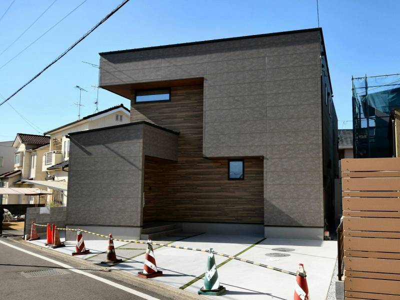 松山市水泥町 一戸建 2号地の外観写真